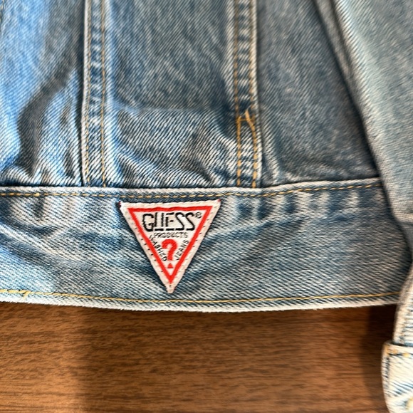 Guess Blue Jean Jacket Classic Trucker Style size Small - Picture 2 of 4
